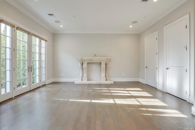 Photo - 402 Grist Mill Cir