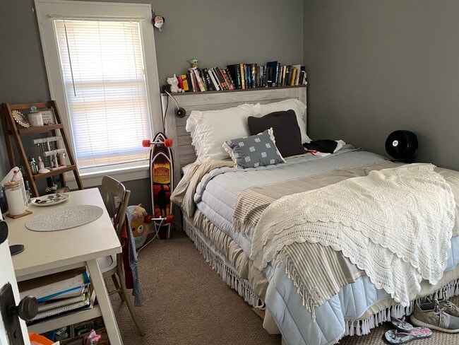 Photo - 3078 N Bartlett Ave