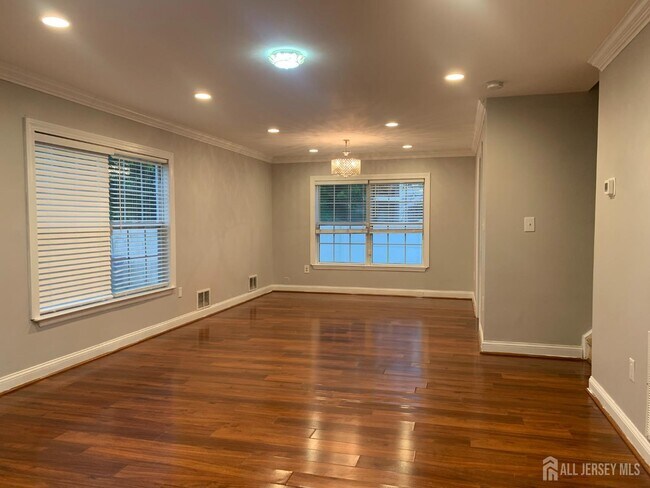 14 Colson Ct