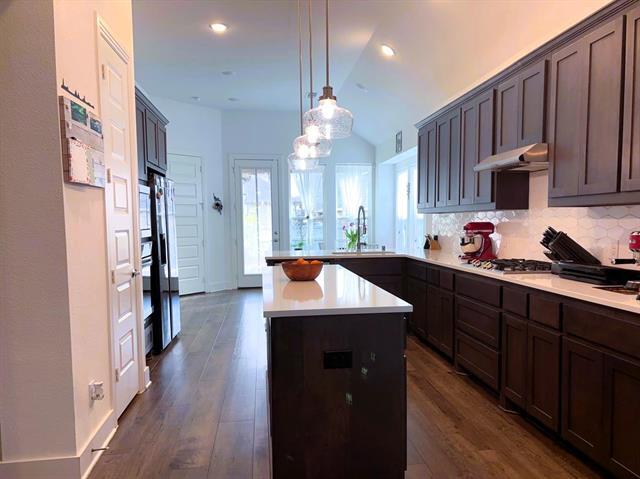 Photo - 2333 Cobbler St