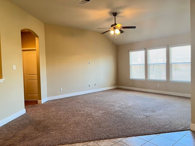 Photo - 849 Olive Ln