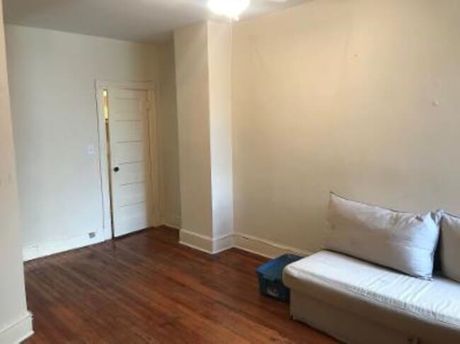 Photo - 1336 Kenyon St NW