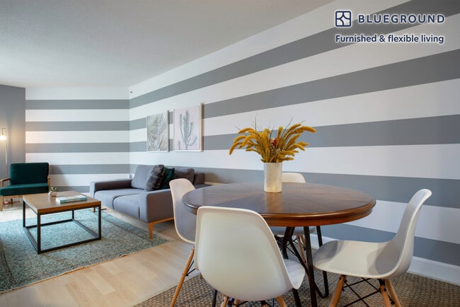 240 Lombard St Unidad SI FL9-ID74
