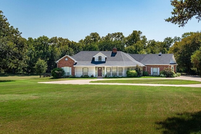 Building Photo - 1380 Meandro Ria Ln