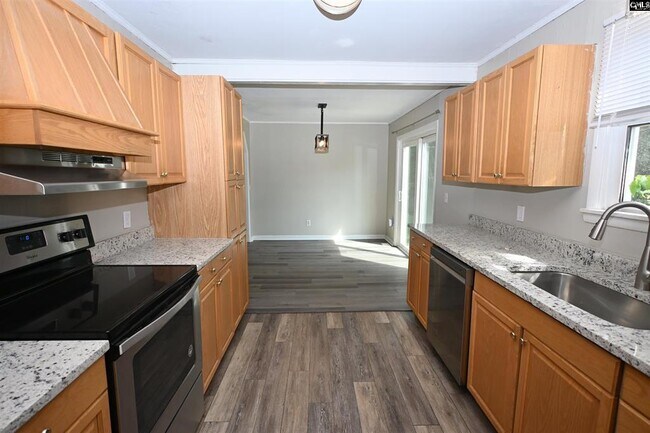 Photo - 140 Barrett's Way