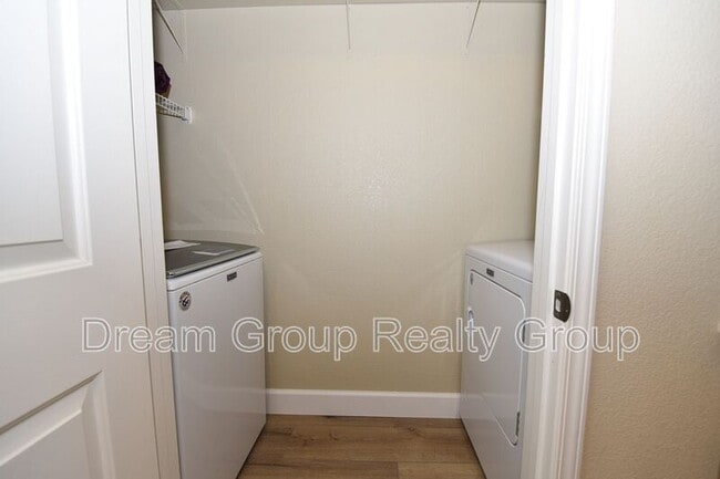 Photo - 8555 W Russell Rd