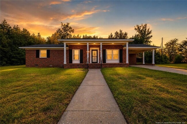 Building Photo - 7401 Paxton Dr