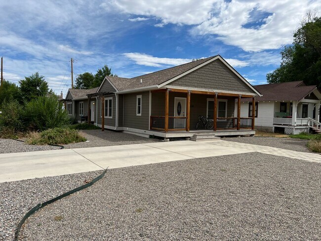 Building Photo - 409 S Broadway Ave Unit 406