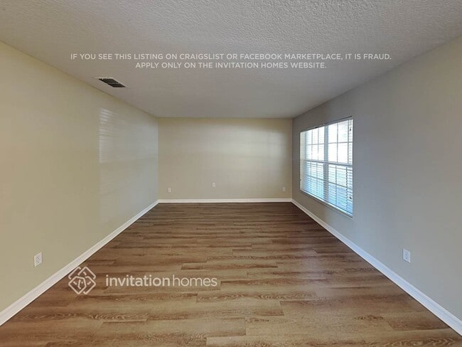Photo - 315 Sky Valley St