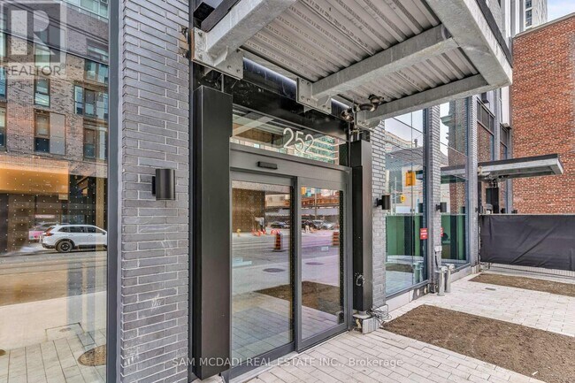 Photo - 252 Church St Unit 703