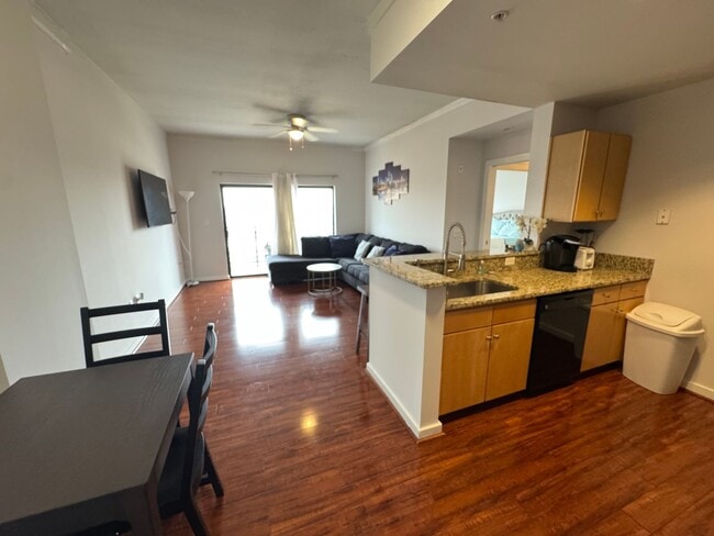 Photo - One Bedroom Furnished/Unfurnished Condo in Uptown Charlotte