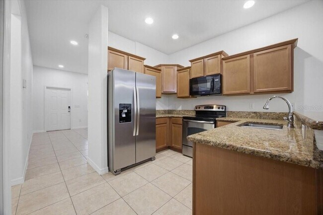 11217 Savannah Landing Cir