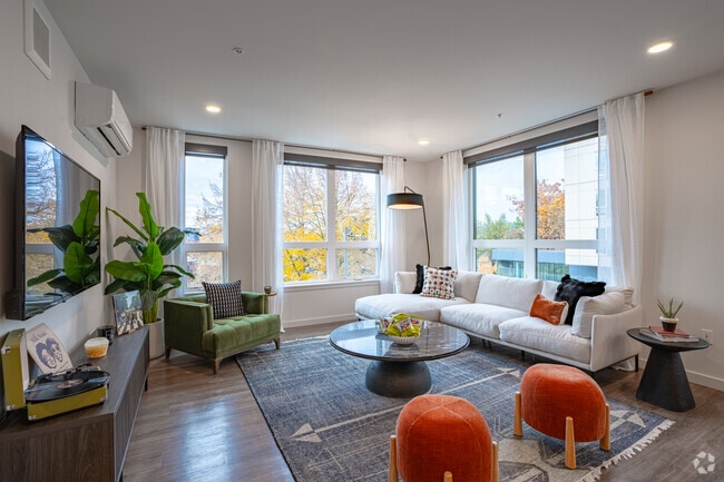 2BR-2BA-1161SF-E02A-Living Room