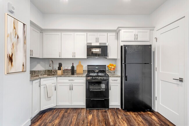 Photo - Riverway Apartments