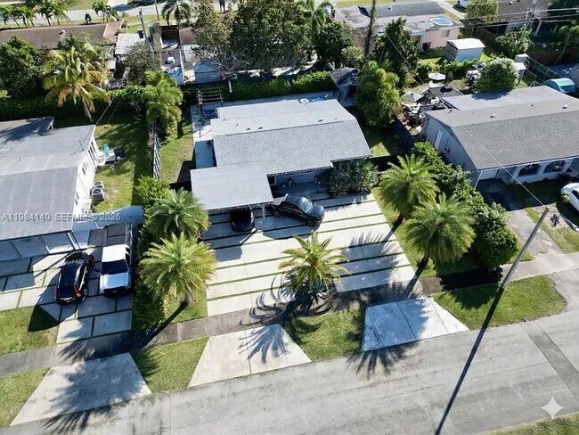 Photo - 16231 SW 99th Ct