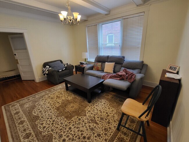 Living - 5919 McPherson Ave Unit 3