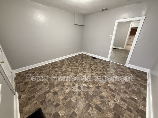 Photo - 533 Manor St