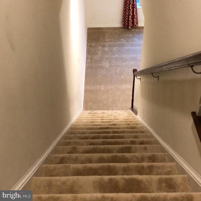 Photo - 25549 Feltre Terrace