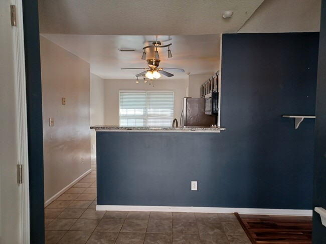 Photo - 5053 Huntclub Chase