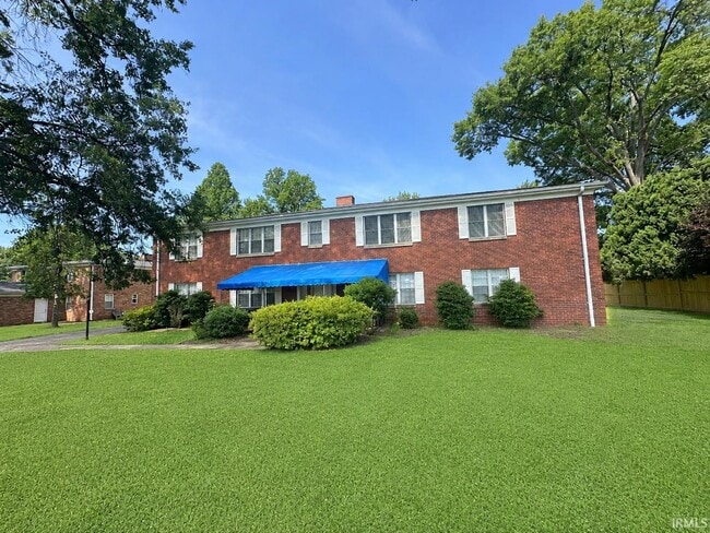 Building Photo - 665 St Mary's Dr Unit 6