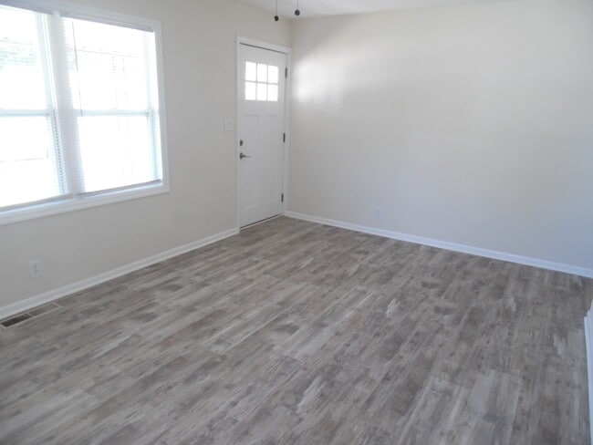 Photo - 1573 Biscayne Dr