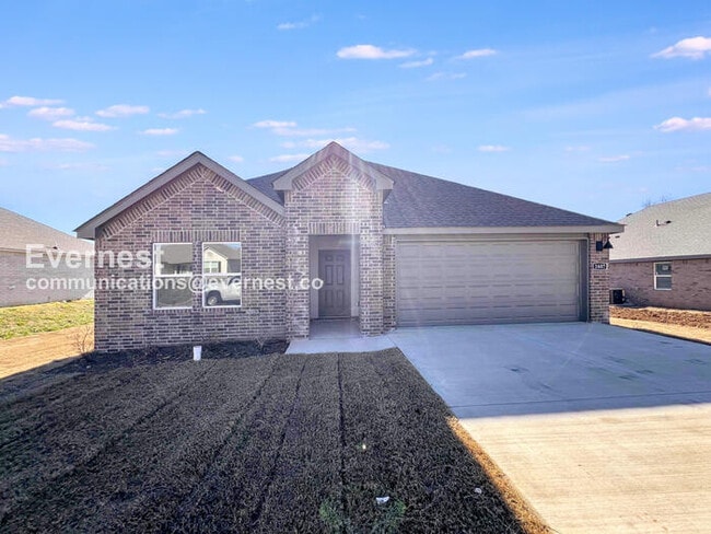 Building Photo - 1607 Ridgefield Cir