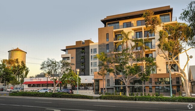 Building Photo - Parkline North Park Rental
