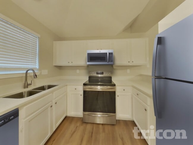 Photo - 1314 Jasmine Dr