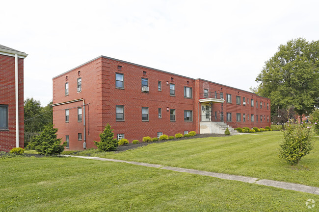 Hoodridge Court
