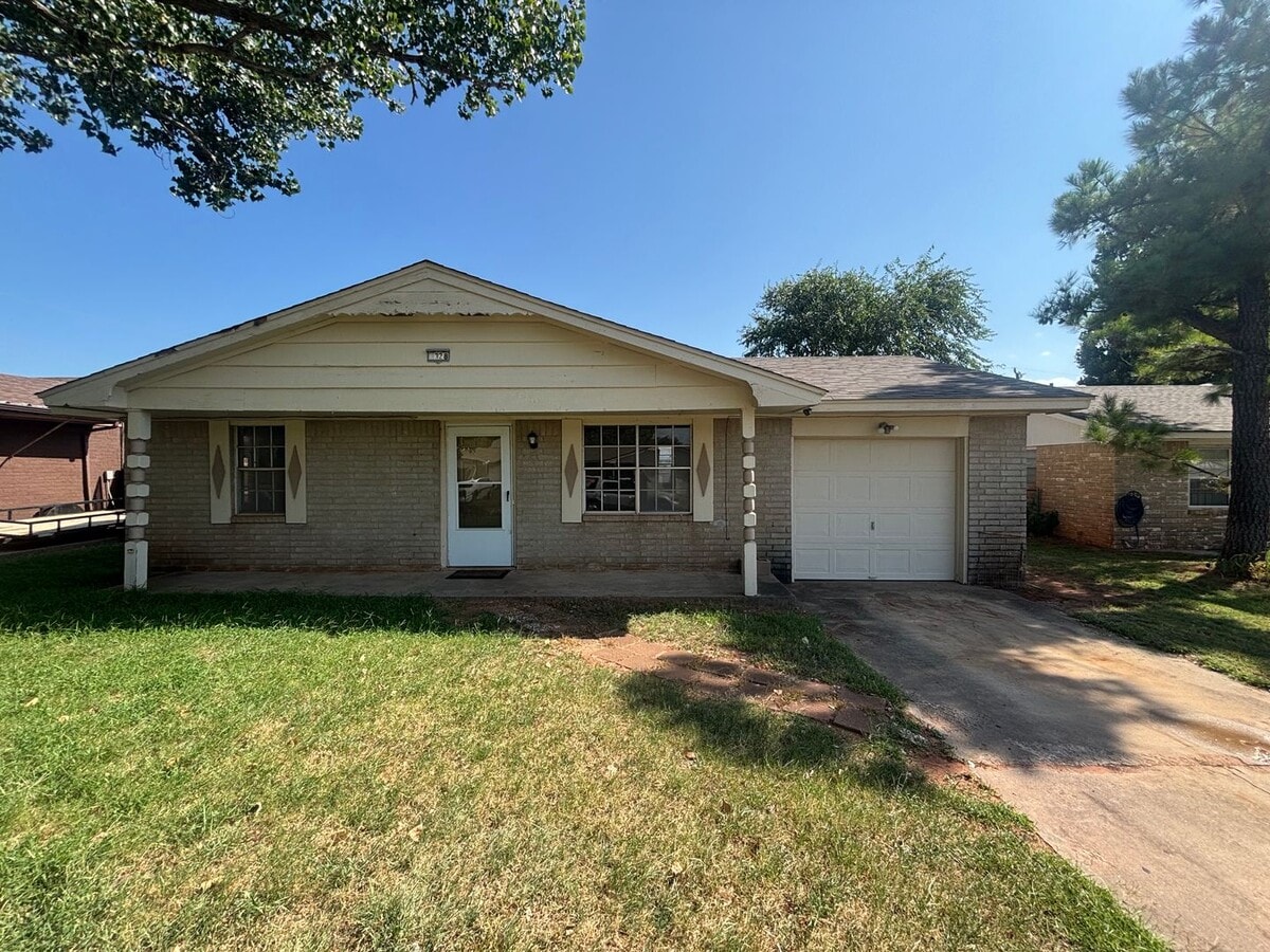 Sweet Two Bedroom Mustang Home - Sweet Two Bedroom Mustang Home