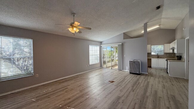 Photo - Annual 2 bedroom 2 bath Unfurnished Single Family Home in Lakeside South