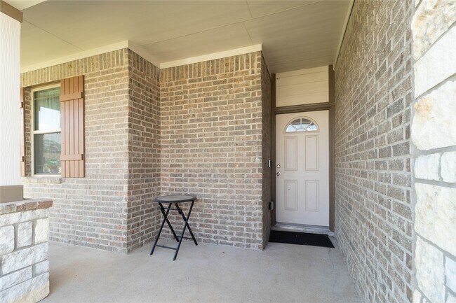 Photo - 2209 Cedar Vly Dr