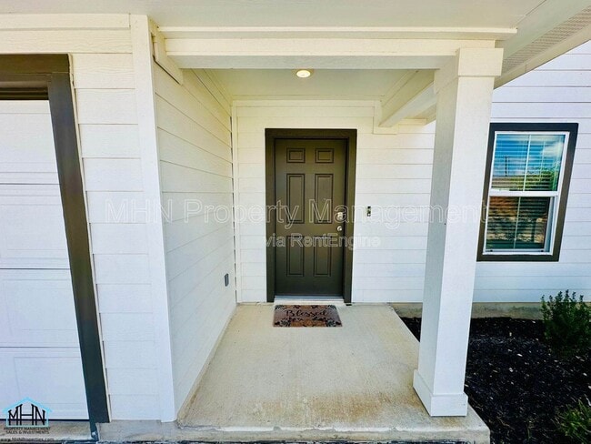 Photo - 14402 Navidad Pike