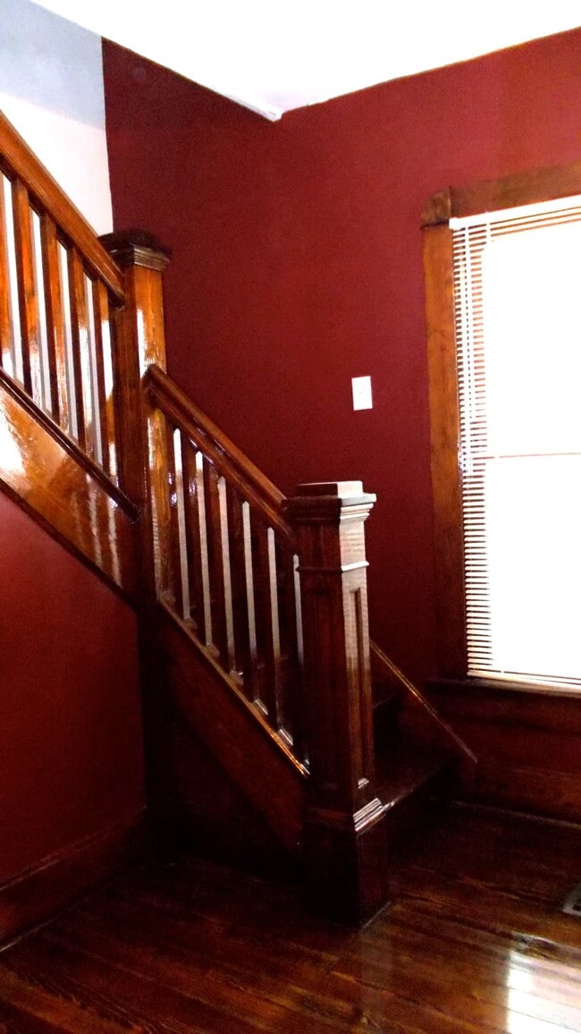 Photo - 2312 E 12th St Unidad 2312 E 12th Street