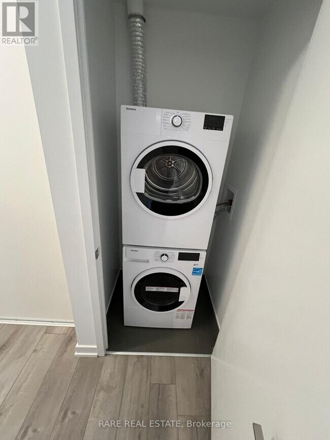 Photo - 3100 Keele St Unit 433