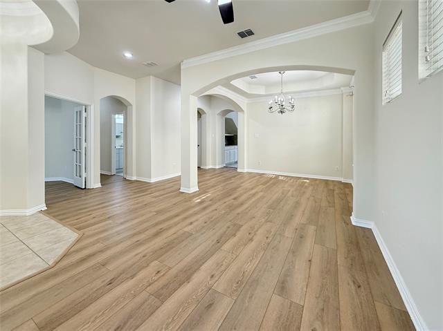Photo - 906 Cougar Dr