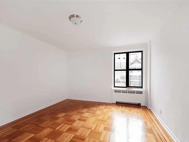 Building Photo - 2965 Decatur Ave Unit 1E