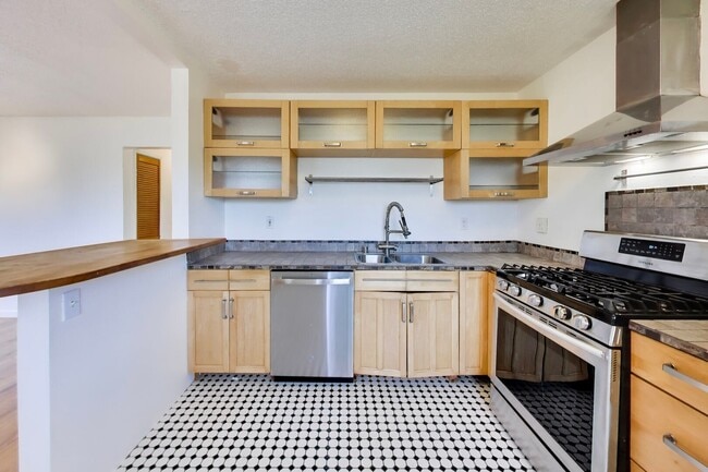 Photo - 989 Vermont St Unit 03