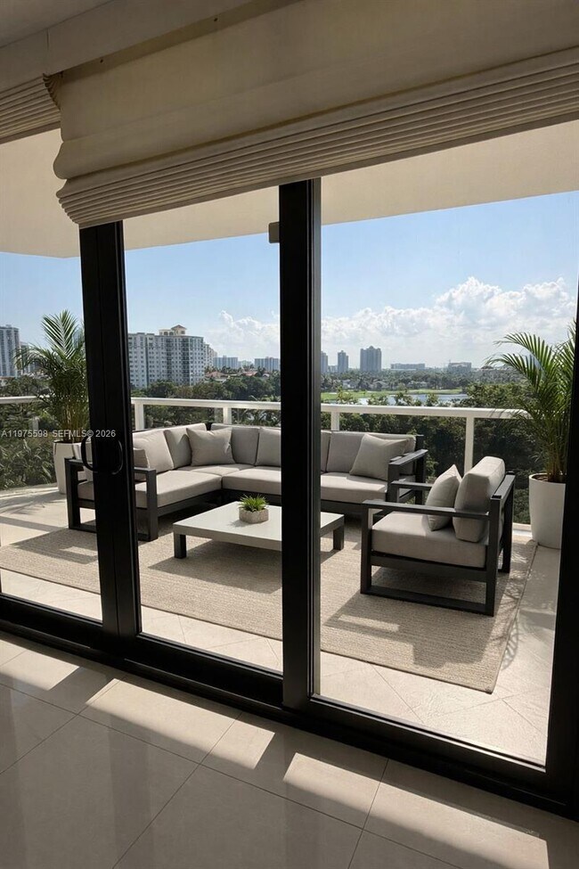 Photo - 20281 E Country Club Dr Unit 611