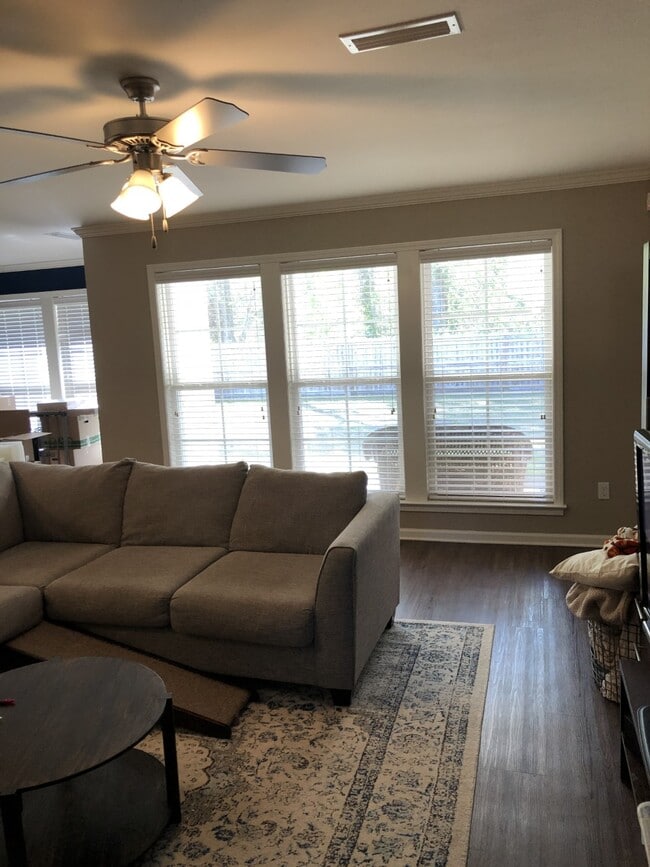 Photo - 202 Sprucepine Rd