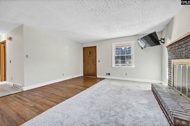 Photo - 1709 Woodfield Dr