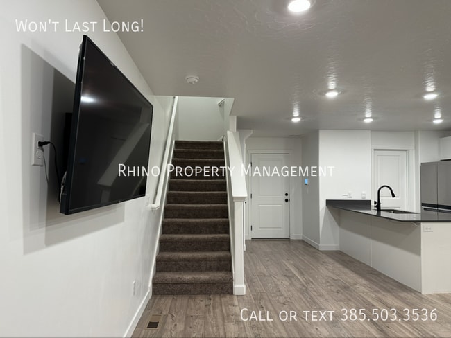 Photo - 429 N Northshore Dr