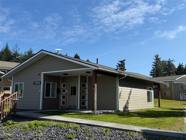 Photo - 2610 Mill Bay Rd