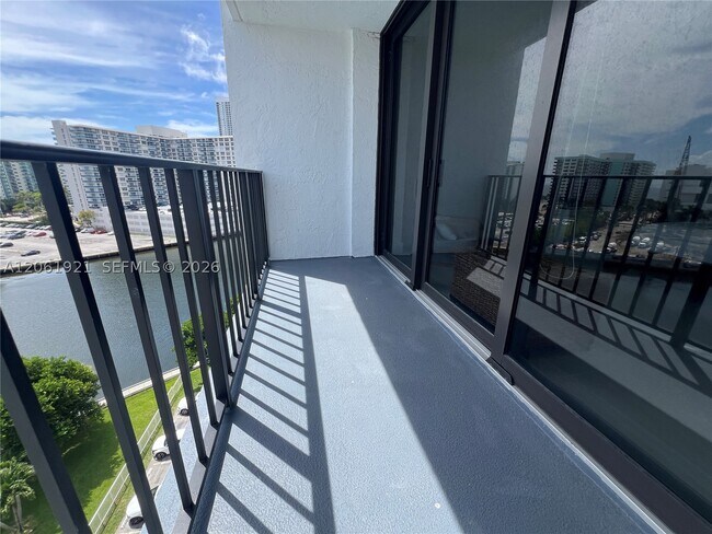 Photo - 200 Leslie Dr Unit 1017