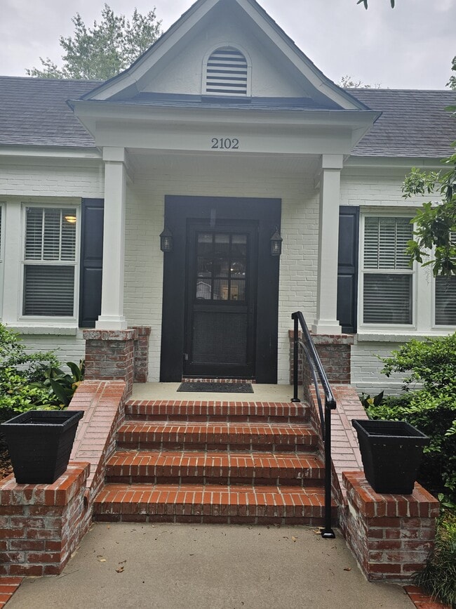 Photo - 2102 North St