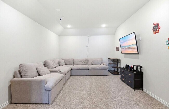 Photo - 2071 Chelsea Grv