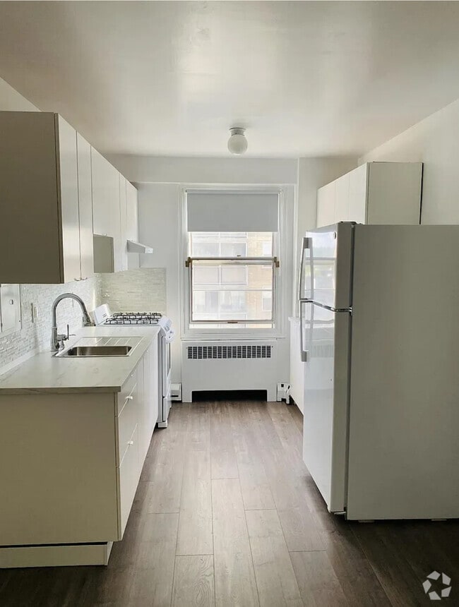 Building Photo - 30 Glenbrook Rd Unit 7H Rental
