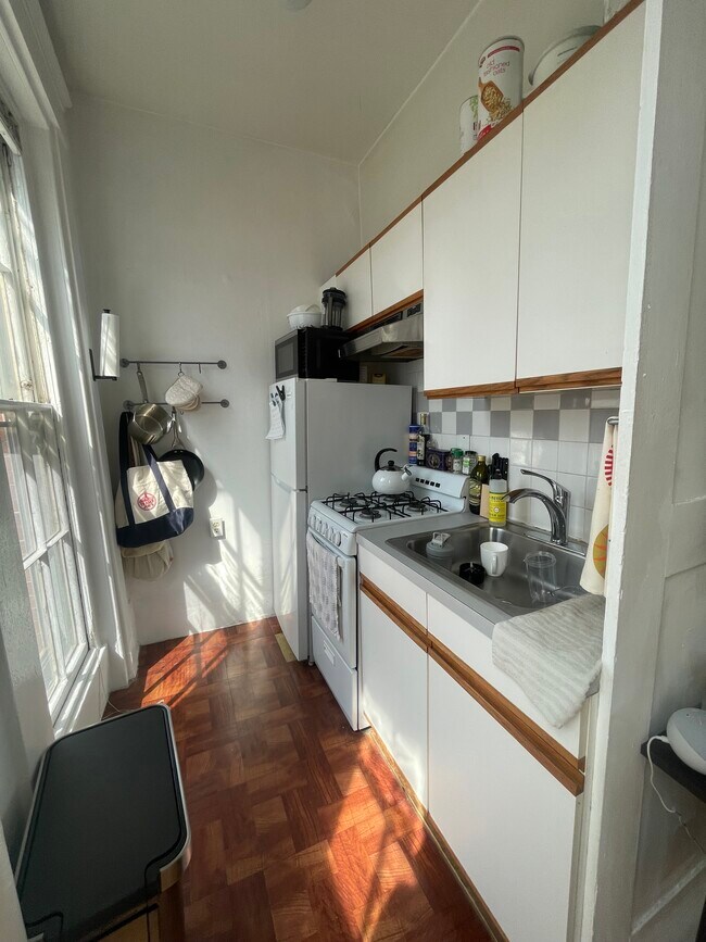 Photo - 54 S Russell St