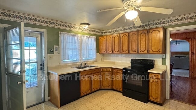 Photo - 1012 Wilson St