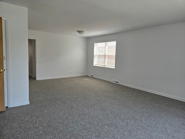 Photo - 6039 N Artesian Ave Unit 2